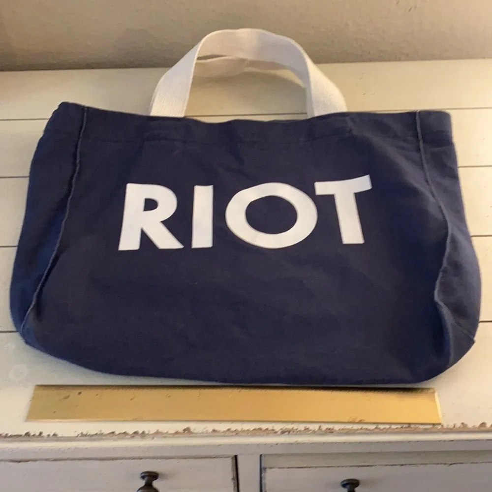 sub-urban RIOT navy blue & white bag - Picture 2 of 5